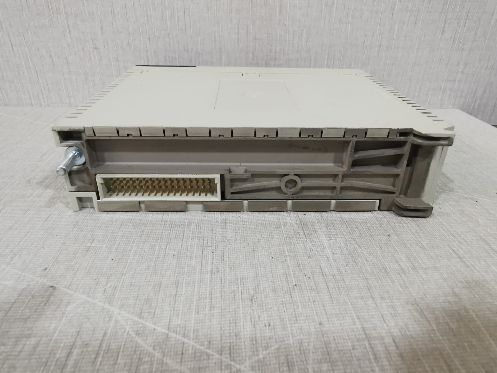 Schneider Electric TSXDEY32D2K SCHNEIDER ELECTRIC TSXDEY32D2K 4