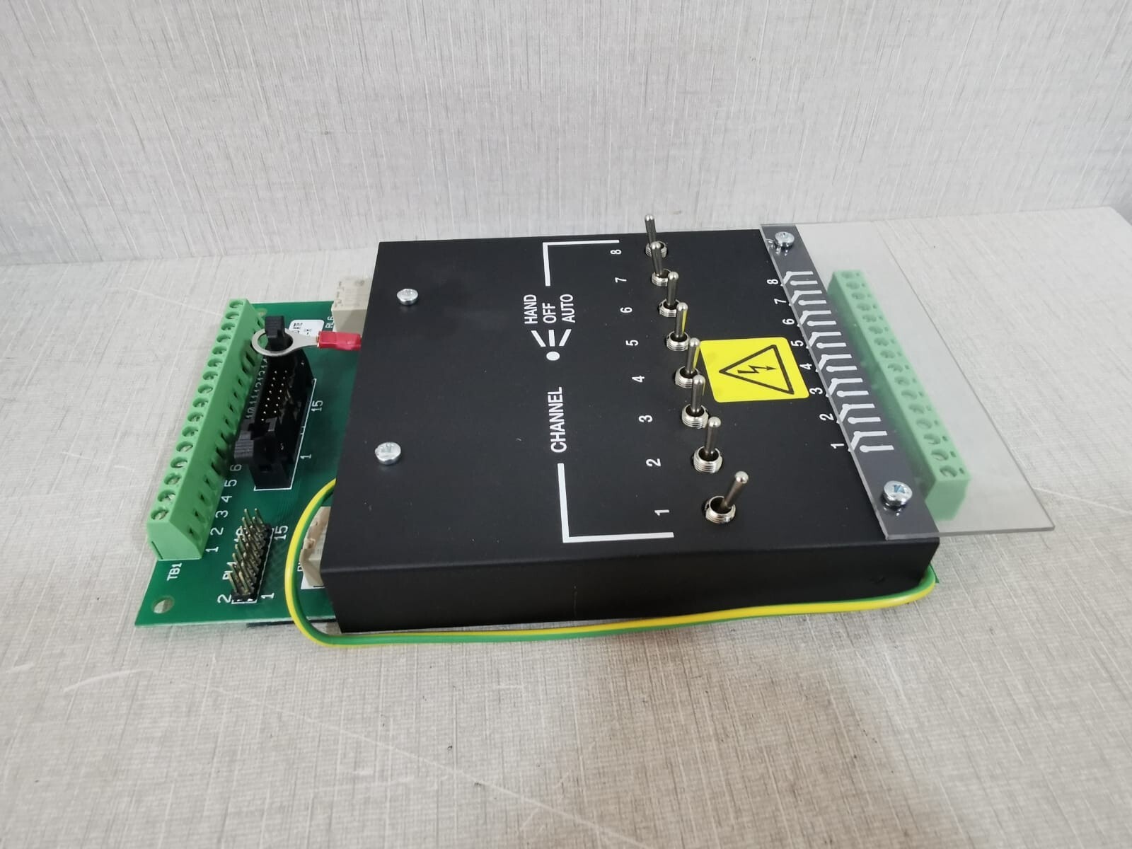 Schneider Electric S-UNC-CMD Schneider Electric S-UNC-CMD Command Interface Module 8 CHANNEL 5