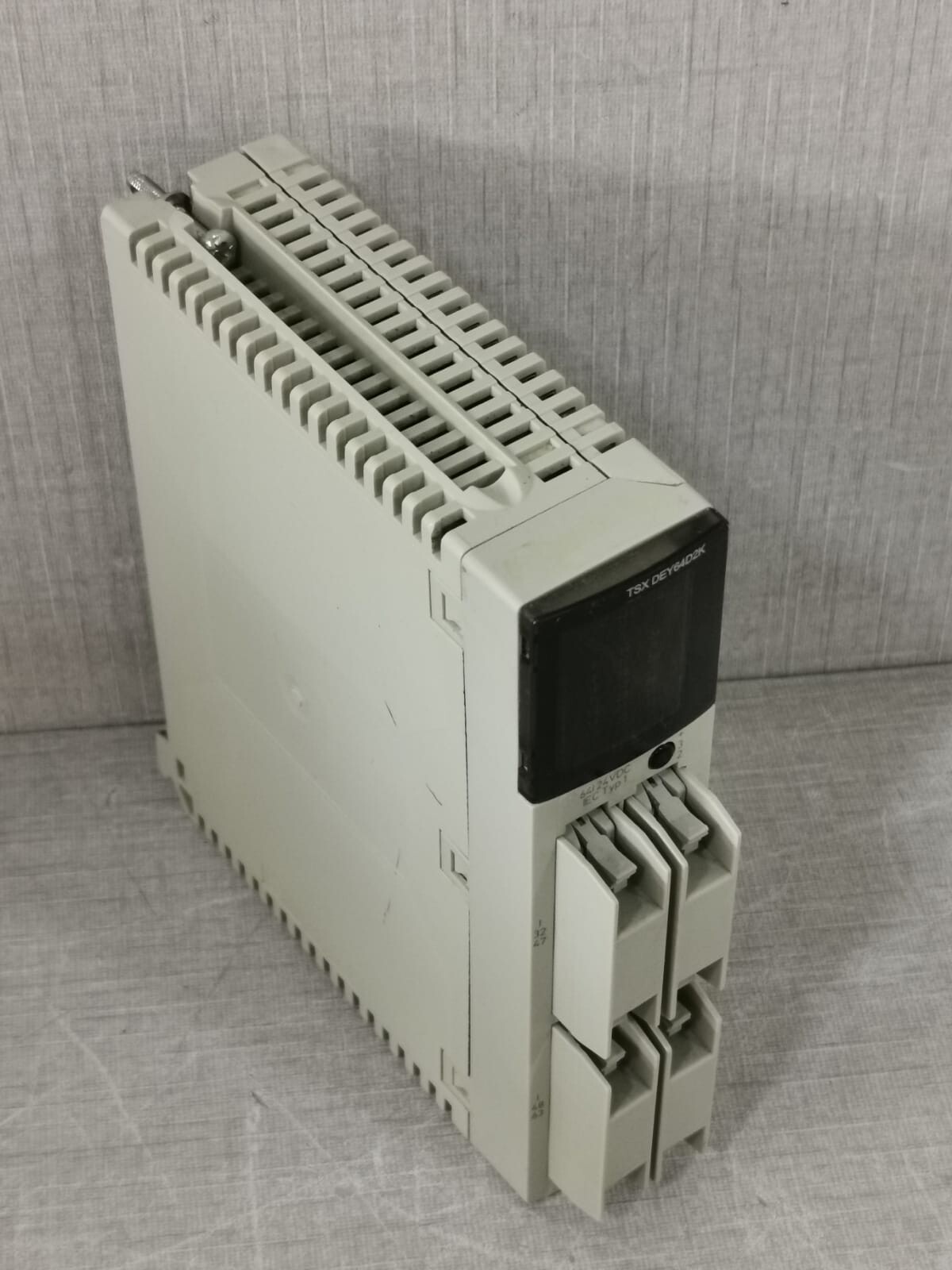 Schneider Electric PV-06 Schneider Electric TSXDEY64D2K MODICON PV:06 RL:05 6