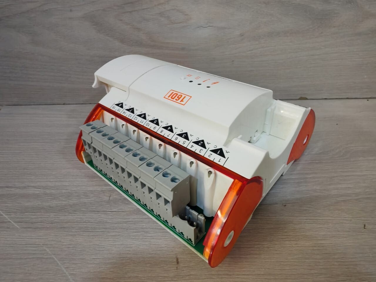 Trend IQ4IO-5000U00G000 TREND 16DI IQ4/IO/16DI IQ4IO-5000U00G000 EXPANSION MODULE 4