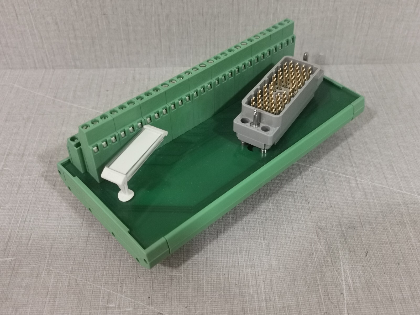 Phoenix Contact UMK-EC56/56-XOR Phoenix Contact UMK-EC56/56-XOR Interface Module 4