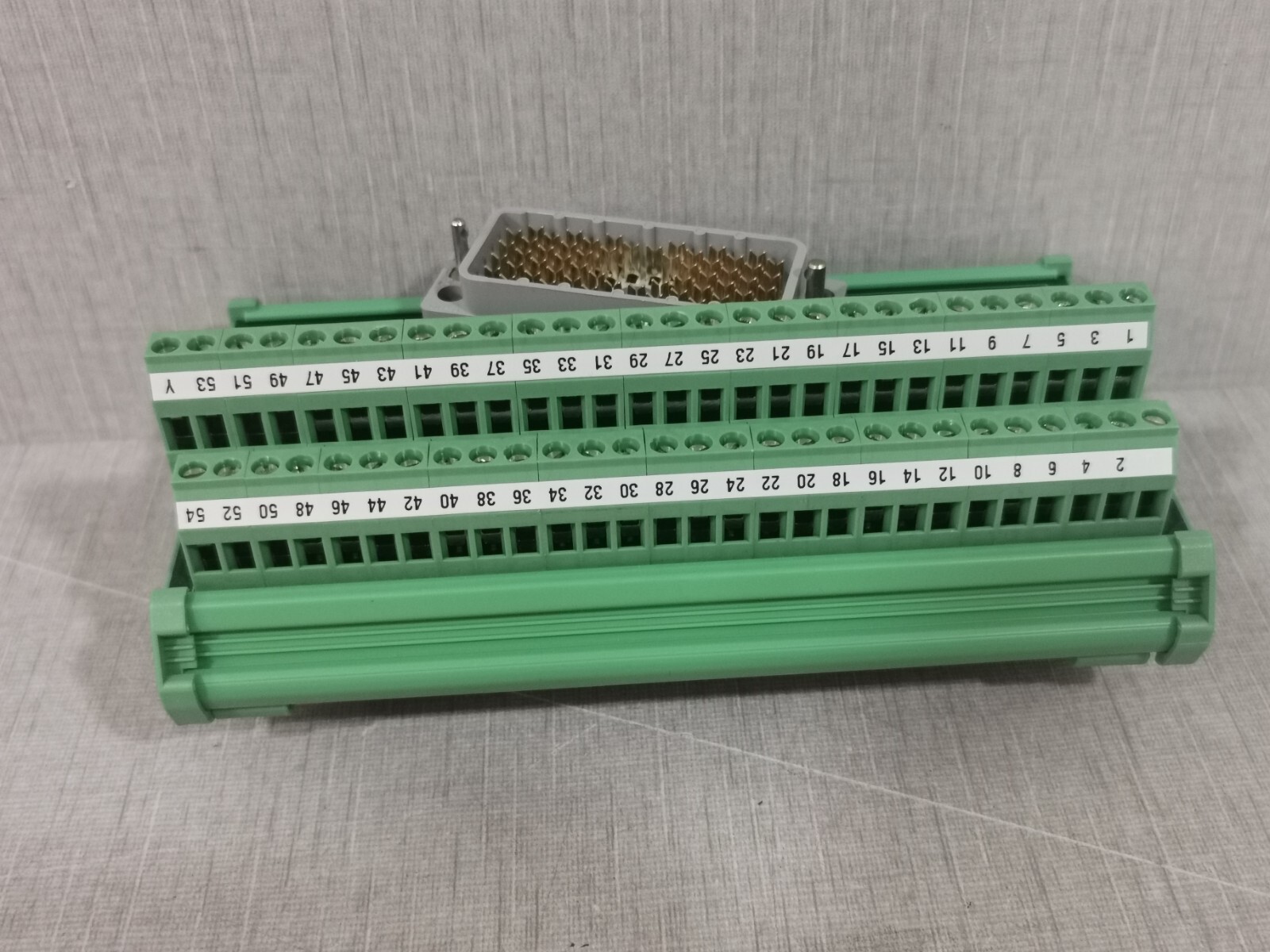 Phoenix Contact IB 3-EM56-RH/LHT Phoenix Contact IB 3-EM56-RH/LHT Radikor-Almere 99931 Interconnection Module 4