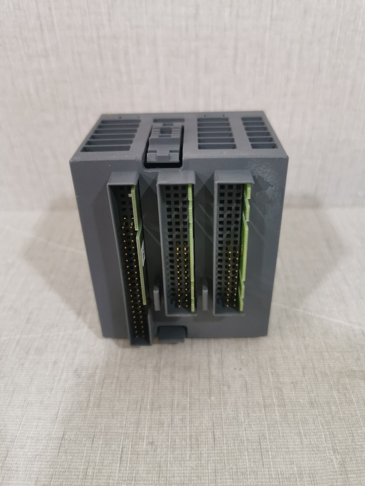 ABB 1SAP220500R0001 with TU551-CS31 B0 ABB DC551-CS31 B4 Module 1SAP220500R0001 with TU551-CS31 B0 6