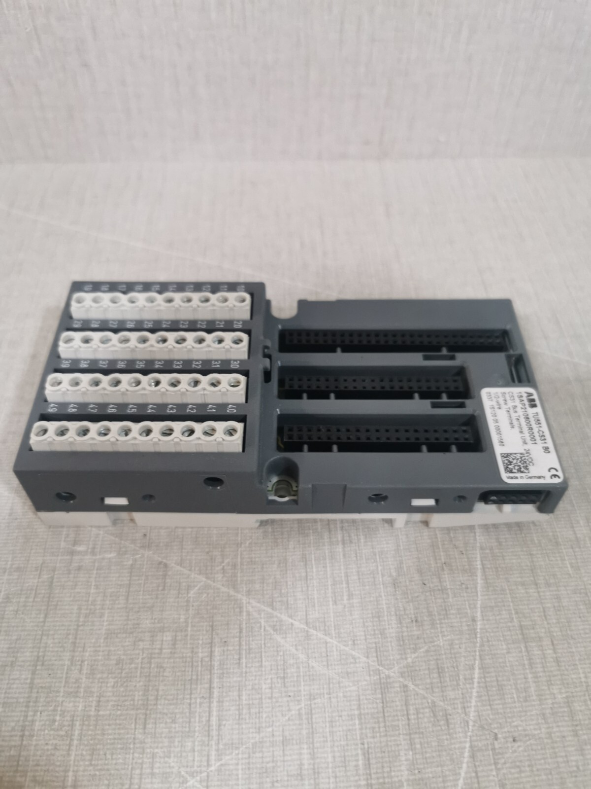 ABB 1SAP220500R0001 with TU551-CS31 B0 ABB DC551-CS31 B4 Module 1SAP220500R0001 with TU551-CS31 B0 7
