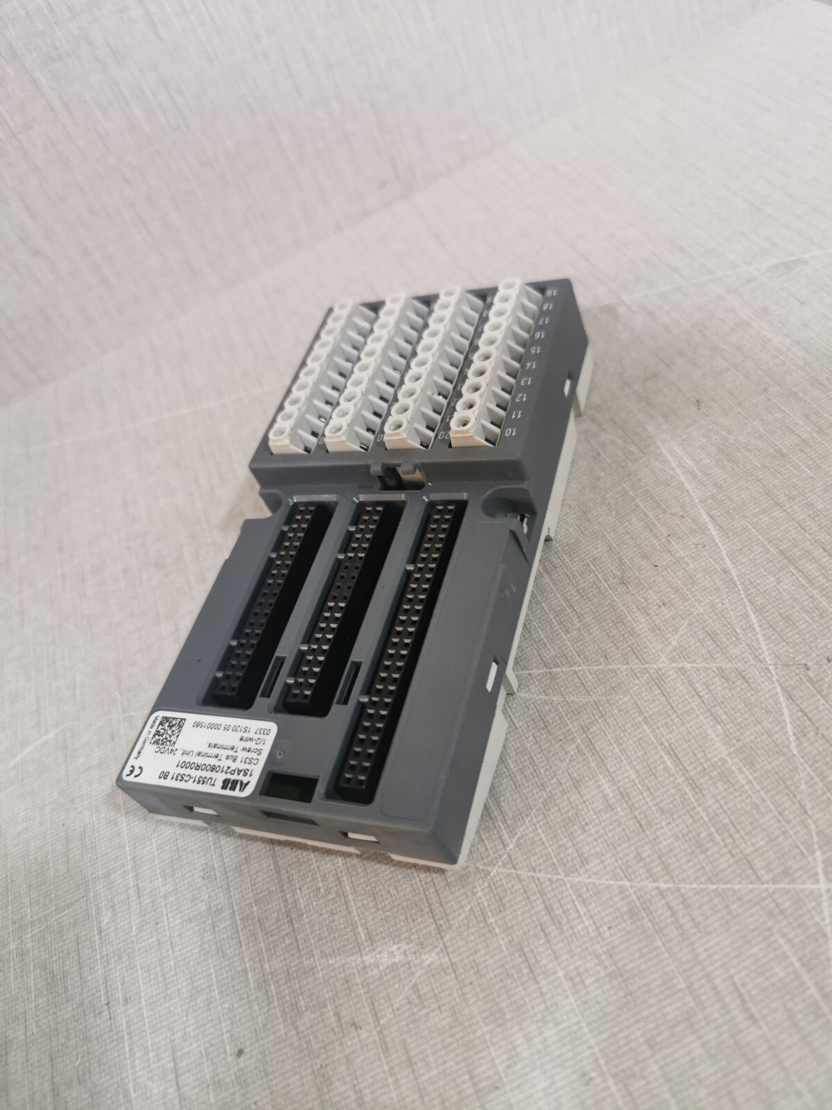 ABB 1SAP220500R0001 with TU551-CS31 B0 ABB DC551-CS31 B4 Module 1SAP220500R0001 with TU551-CS31 B0 8