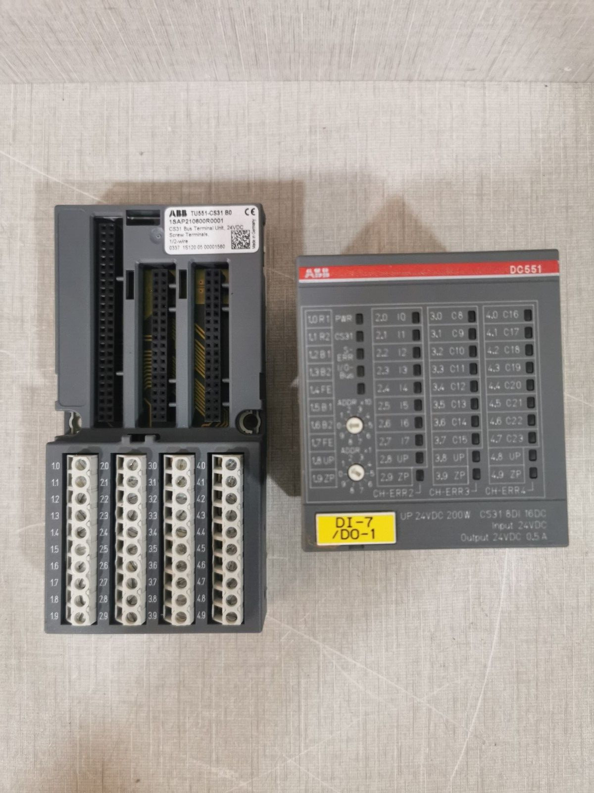 ABB DC551-CS31 B4 Module 1SAP220500R0001 with TU551-CS31 B0