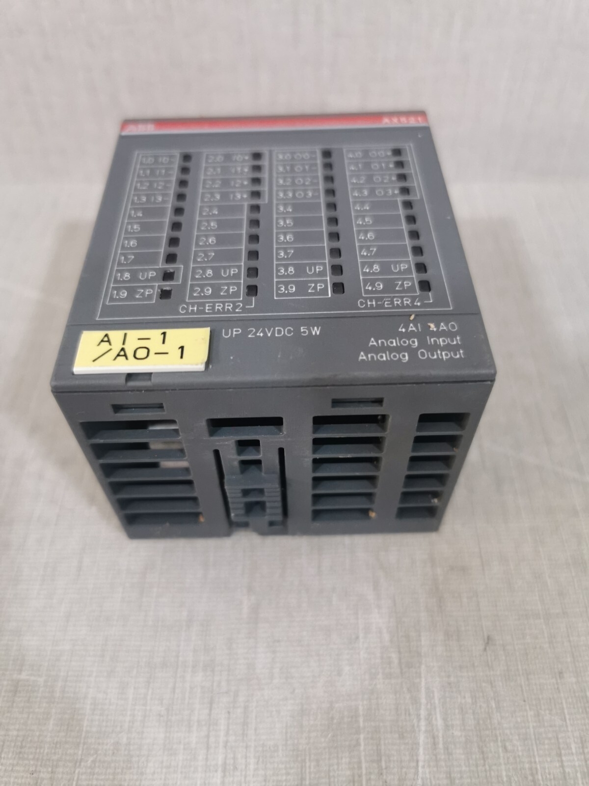 ABB 1SAP250100R0001 with TU515 B1 ABB AX521 B4 Analog Input/Output Module 1SAP250100R0001 with TU515 B1 3