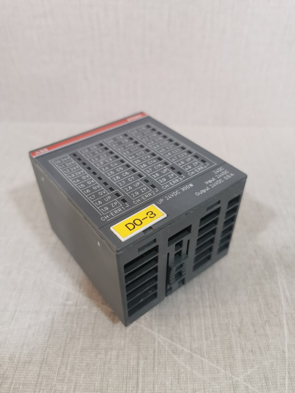 ABB 1SAP240500R0001 ABB DC523 B4 1SAP240500R0001 with TU515 B1 Digital Input/Output Module 24VDC 5