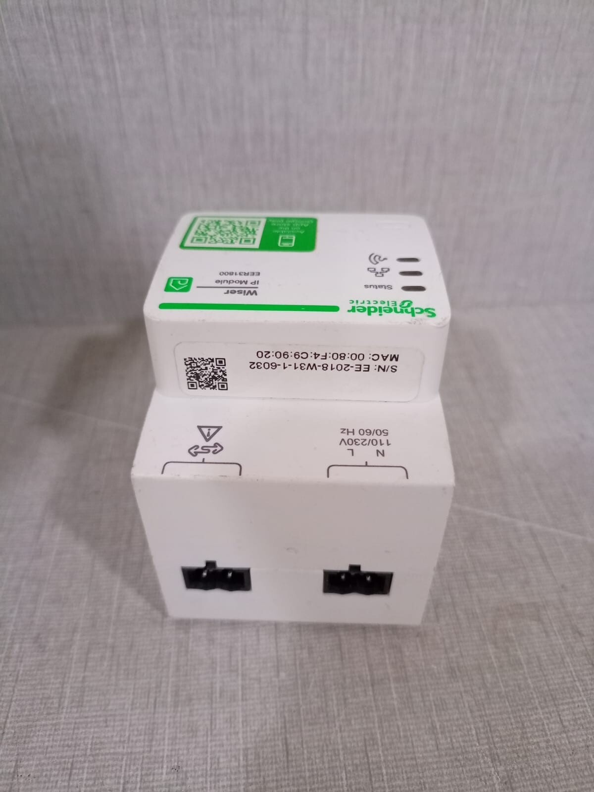 Schneider Electric EER31800 Schneider Electric Wiser IP Module EER31800 5