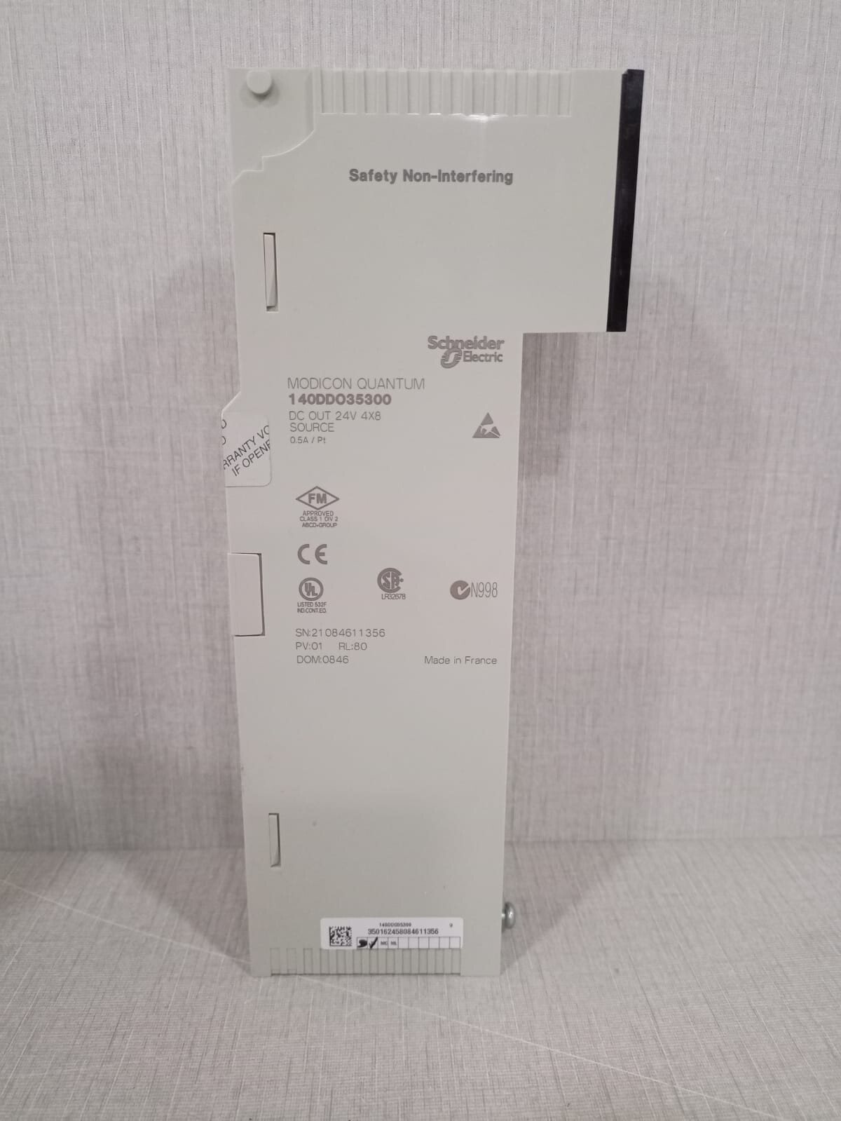 Schneider Electric 140DDO35300 Schneider Electric 140DDO35300 Modicon Module 4