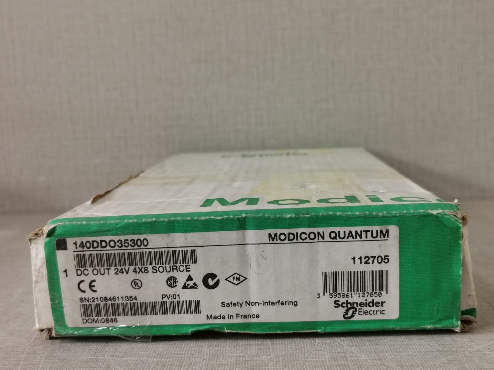 Schneider Electric 140DDO35300 Schneider Electric 140DDO35300 Modicon Module 9