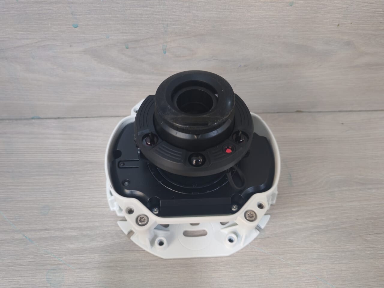 Axis P3225-LVE-MKII Axis P3225-LVE-MKII Network Camera 0955-001-03 4