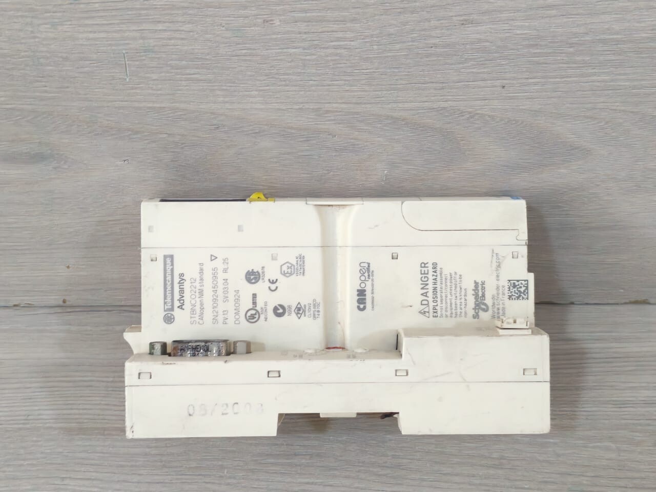 Schneider Electric STBNCO2212 Telemecanique Advantys by Schneider Electric STBNCO2212 Interface Module 4