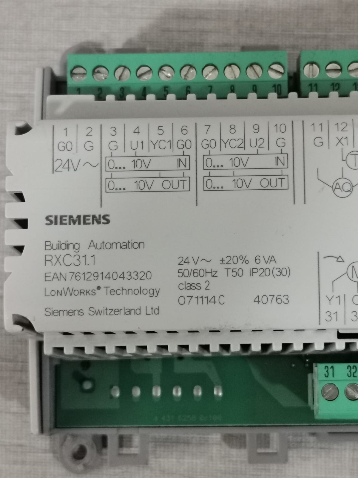 Siemens RXC31.1/00031 SIEMENS RXC31.1/00031 BUILDING AUTOMATION 24V 50/60Hz 2