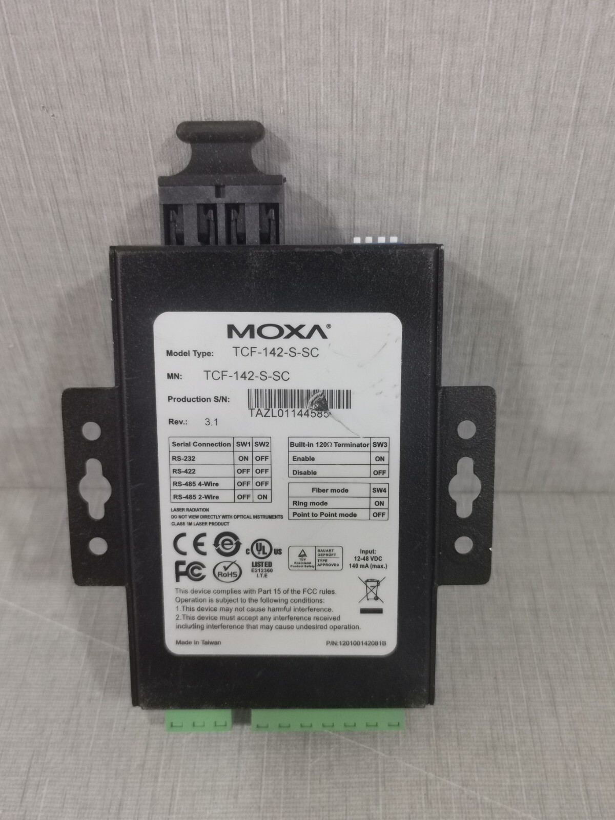 Moxa TCF-142-S-SC MOXA TCF-142-S-SC Serial to Fiber Converter 2