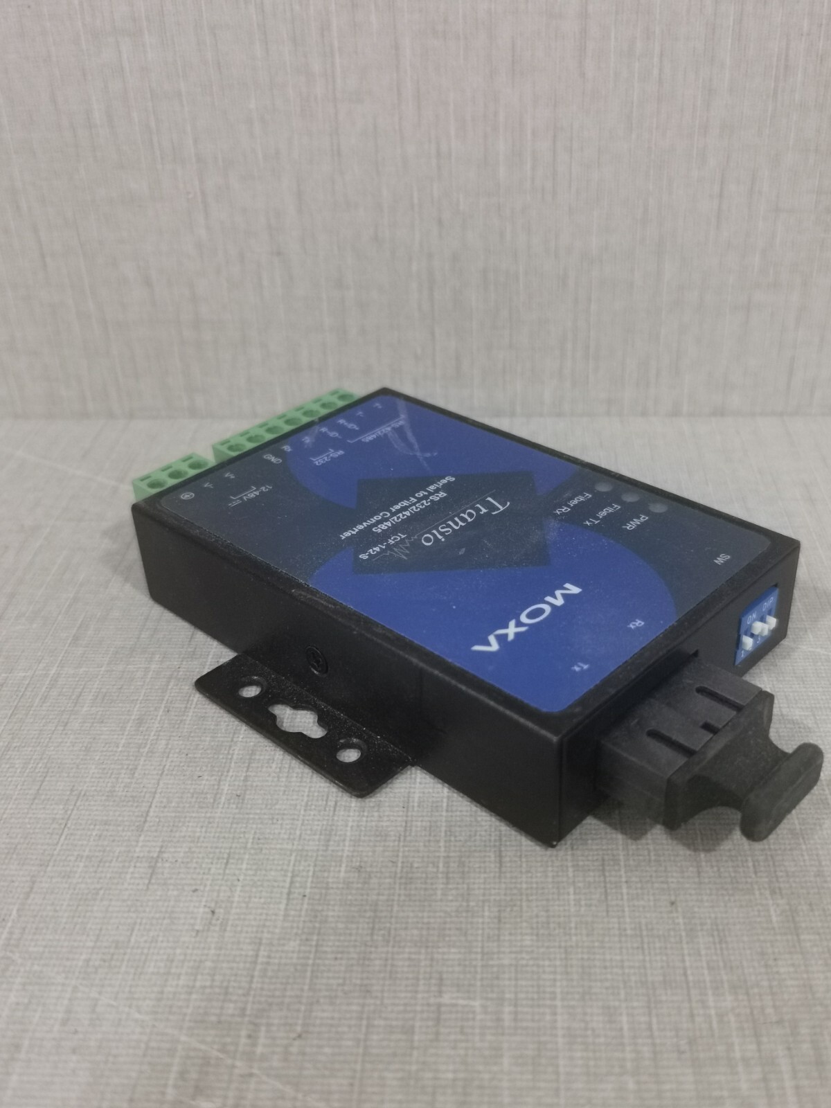 Moxa TCF-142-S-SC MOXA TCF-142-S-SC Serial to Fiber Converter 5