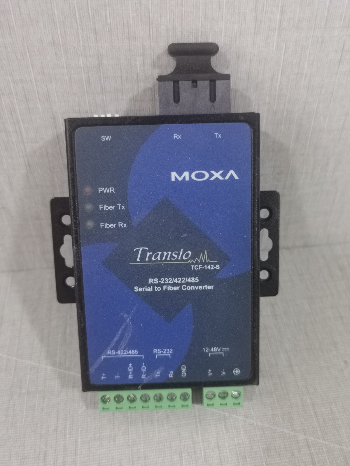 MOXA TCF-142-S-SC Serial to Fiber Converter