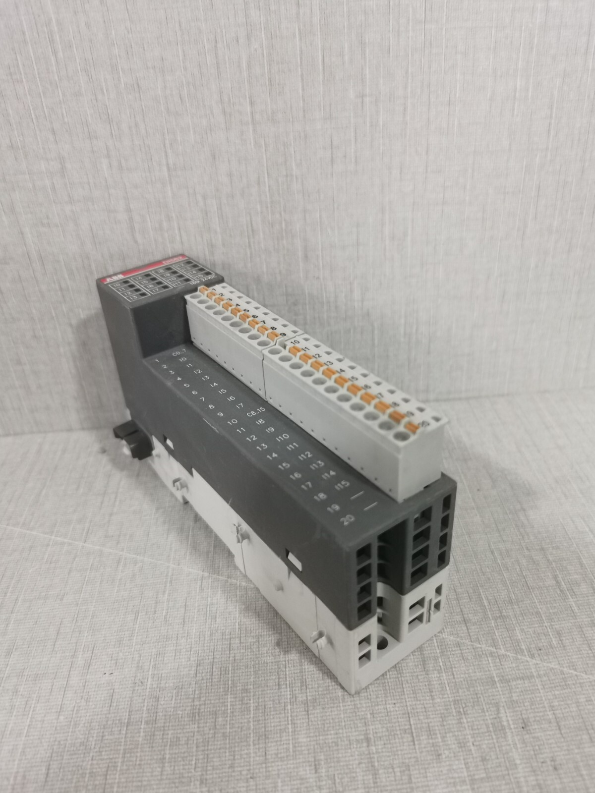 ABB 1TNE968902R2102 DI562 B4 ABB 1TNE968902R2102 / DI562 5