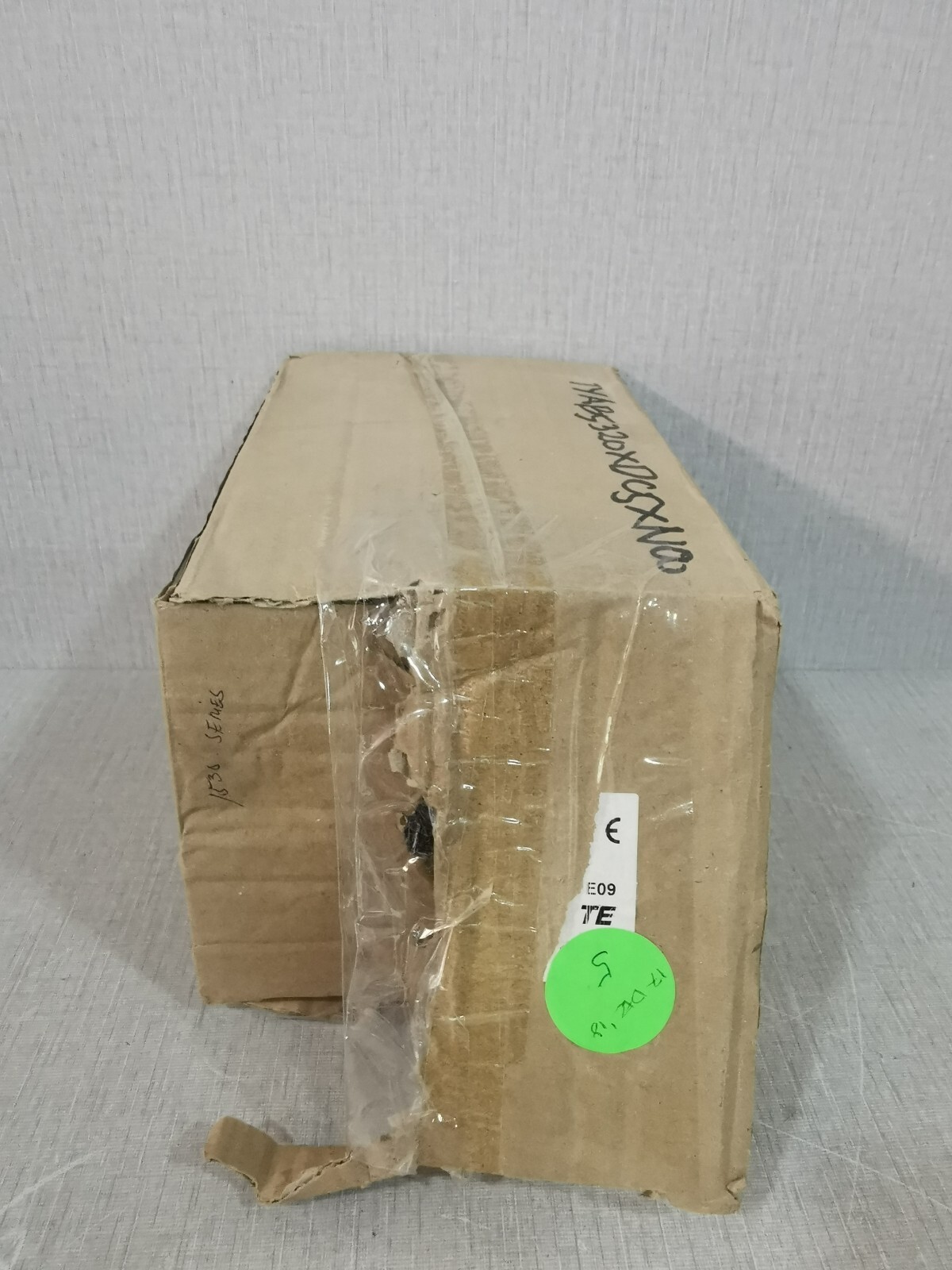 Crompton INT-1530 SERIES INT-1534-L-5-M-010-RY Crompton Integra 1530 INT-1530 SERIES INT-1534-L-5-M-010-RY 8