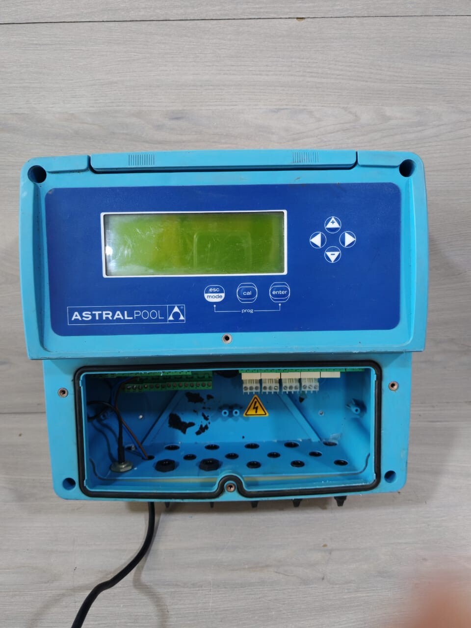 ASTRALPOOL K800L03WM00A ASTRALPOOL KONTROL 800 PC ASTRAL K800L03WM00A 100-240VAC 50-60Hz PANEL 2