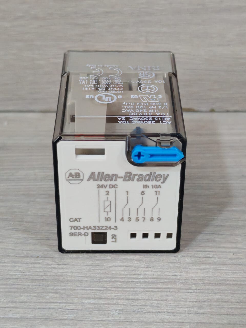 Allen Bradley 700-HT3 Ser.A / 700-HA33Z24-3 SER.D /700-HT3 SER.A Allen Bradley 700-HT3 Ser.A / 700-HA33Z24-3 SER.D /700-HT3 SER.A TIMING MODULE 9