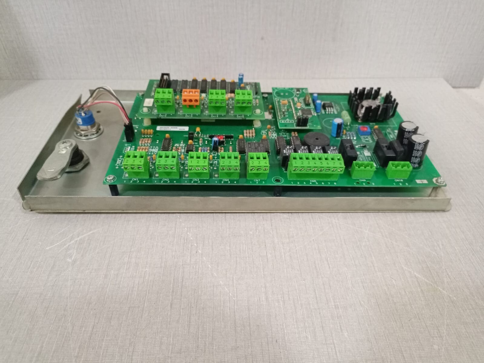 PL4+ AXL15W26-AS2648 PL4+ AXL15w26-AS2648 / SE2231 REV.1 PANEL BOARD 5
