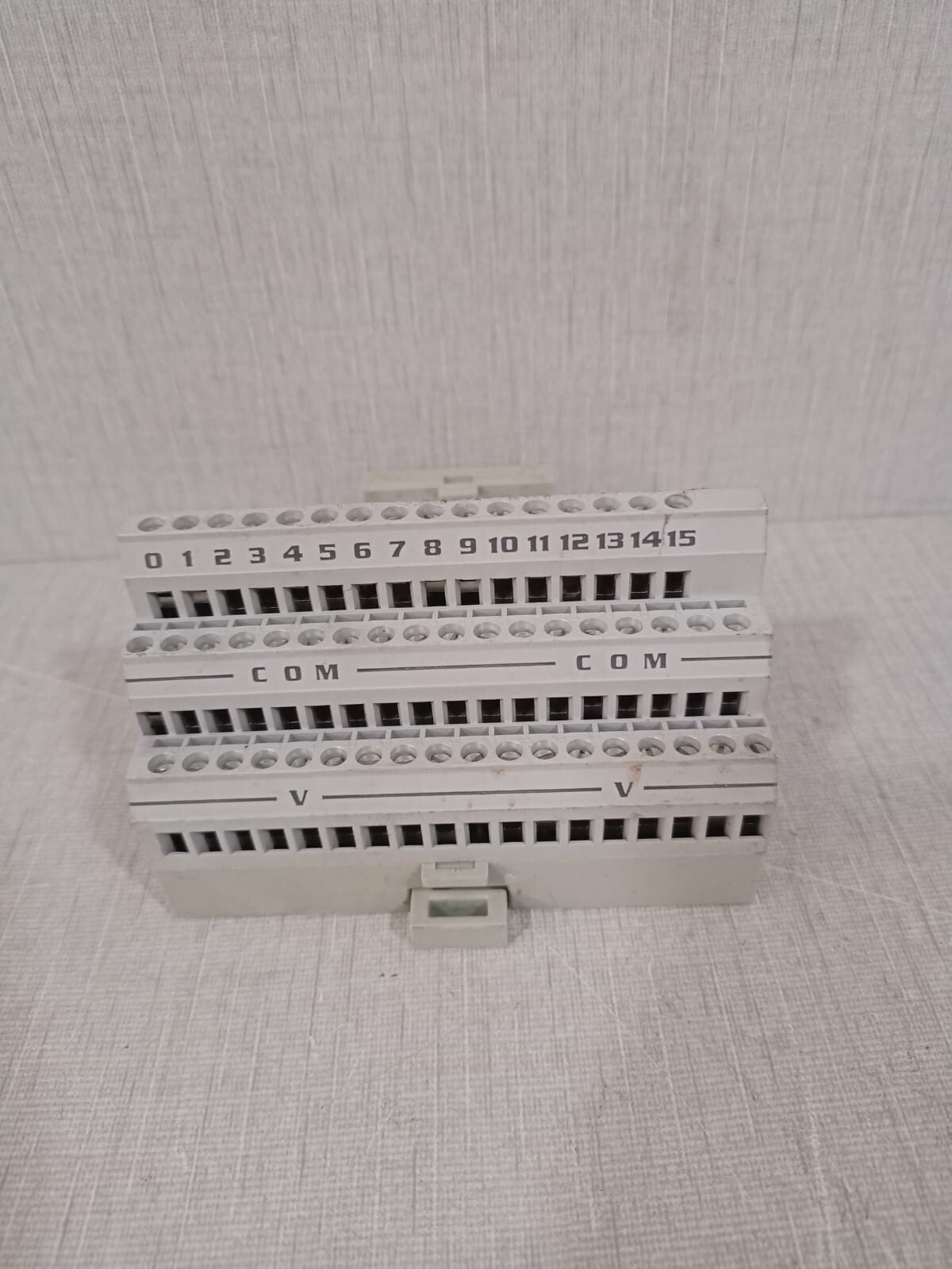 Allen Bradley 1794-TB3 A Flex Terminal Base 96145473 Rev.B01
