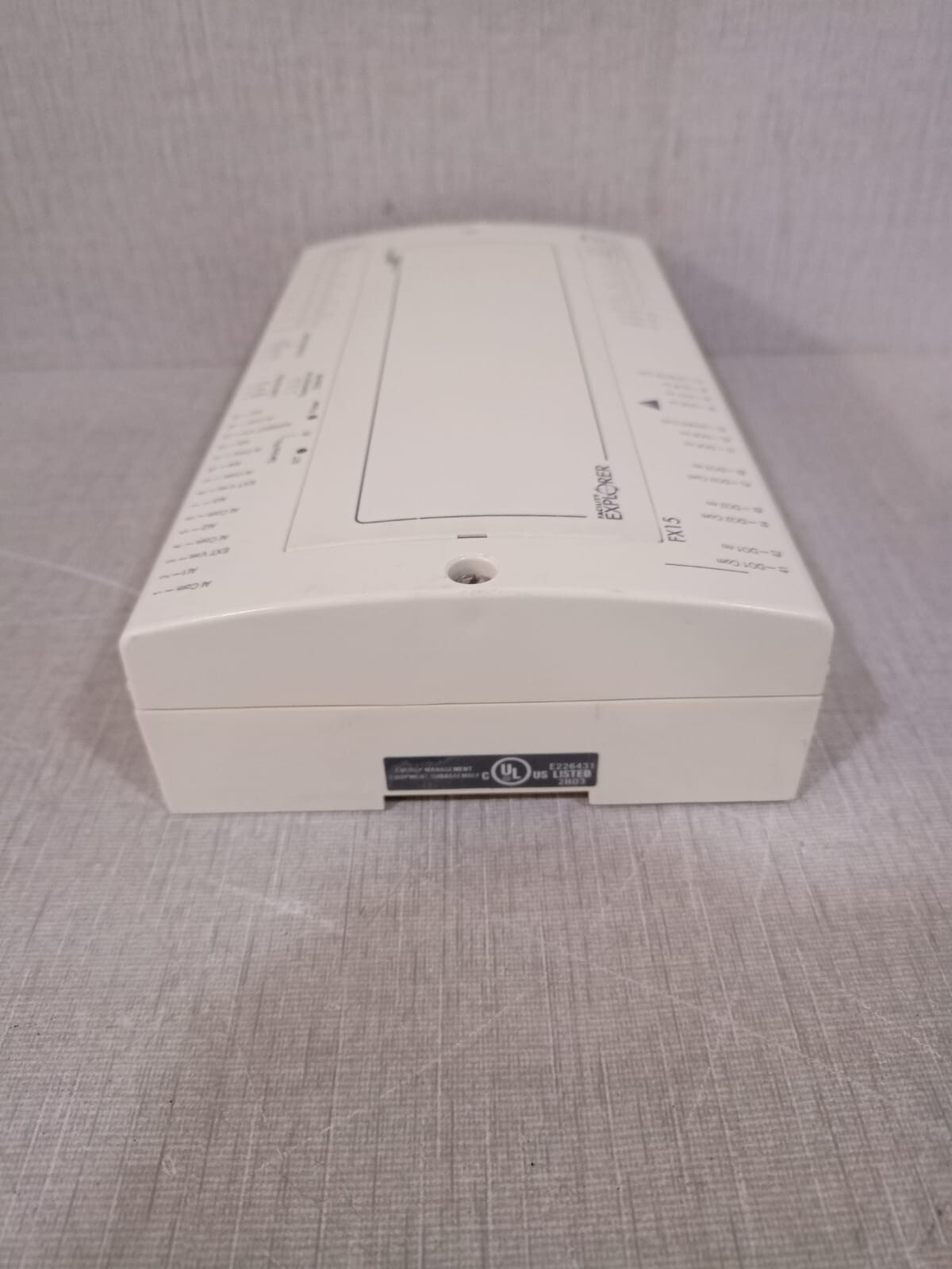 Johnson Controls LP-FX15D10-000C Johnson Controls LP-FX15D10-000C Version A FX15 Controller 4