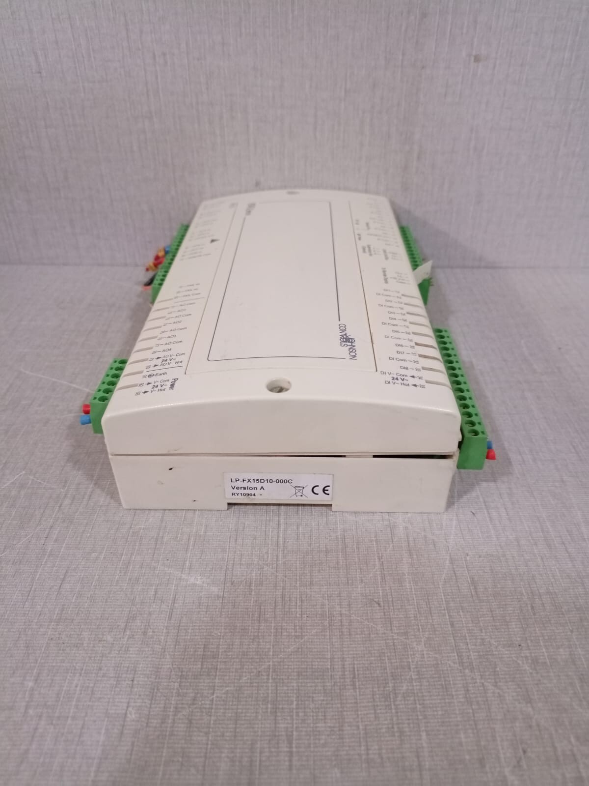 Johnson Controls LP-FX15D10-000C Johnson Controls LP-FX15D10-000C Version A FX15 Controller Damage Frame 2