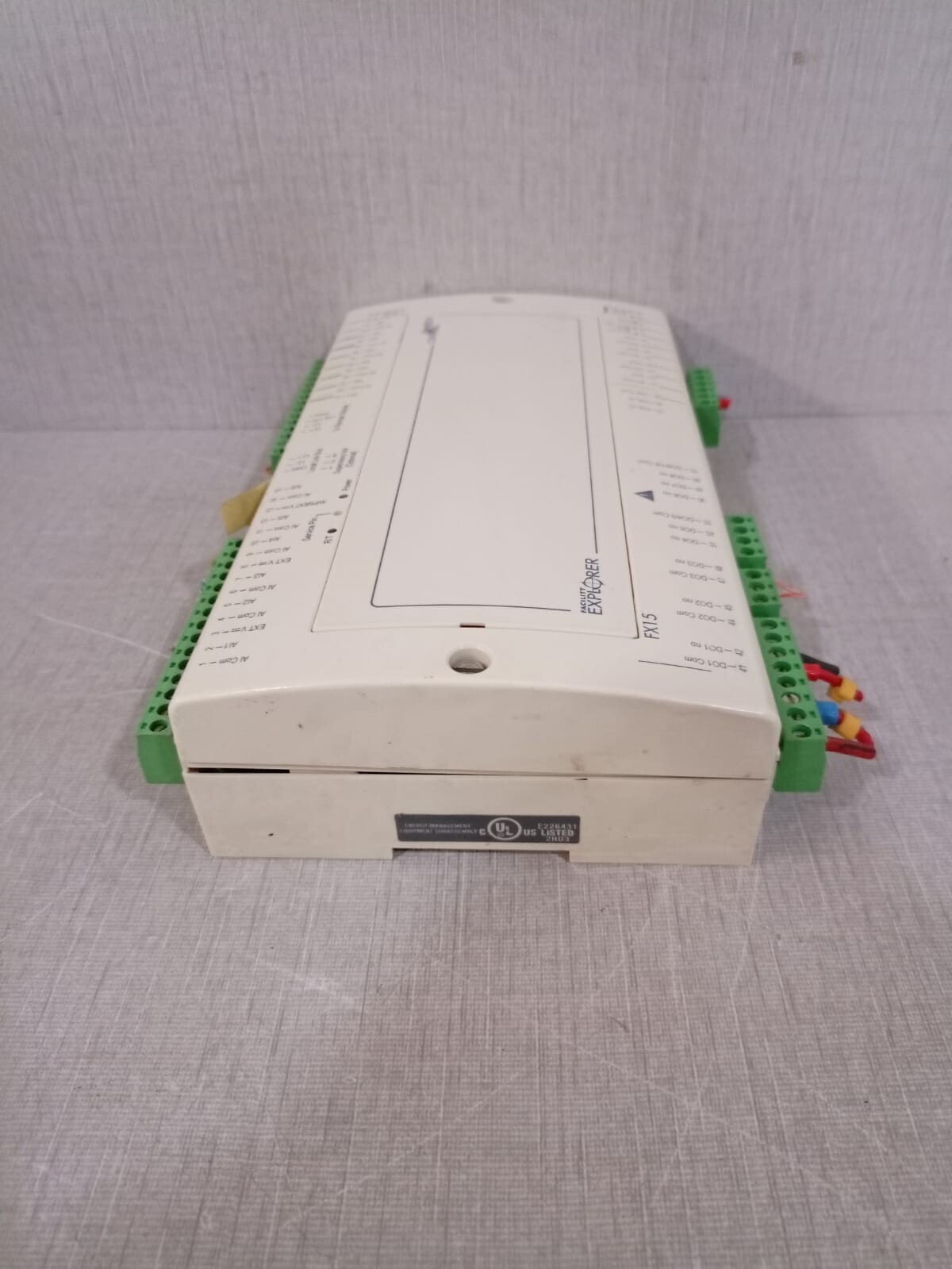 Johnson Controls LP-FX15D10-000C Johnson Controls LP-FX15D10-000C Version A FX15 Controller Damage Frame 3