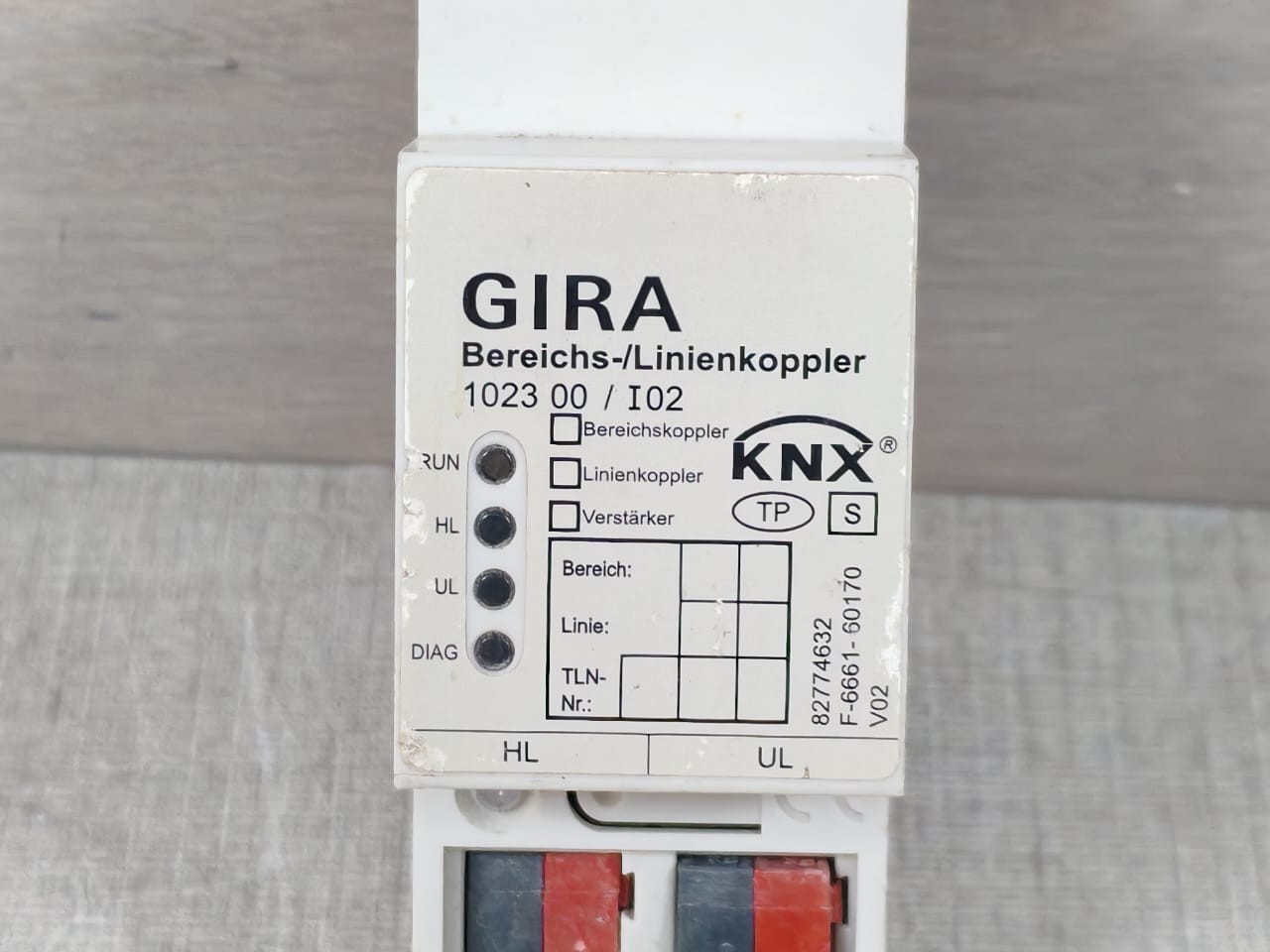 GIRA 1023 00/I02 GIRA 1023 00/I02 KNX Line Coupler 2