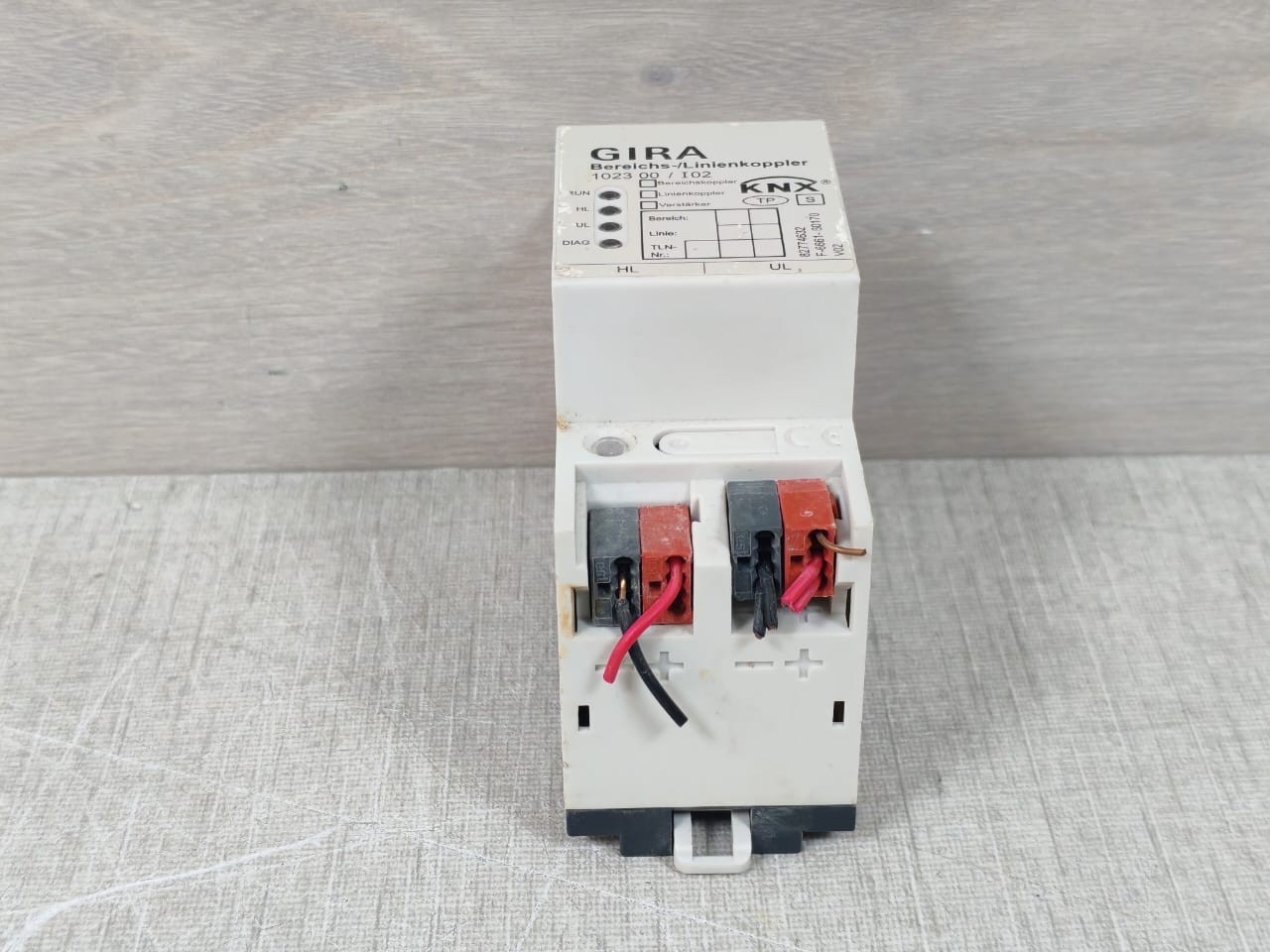 GIRA 1023 00/I02 GIRA 1023 00/I02 KNX Line Coupler 3