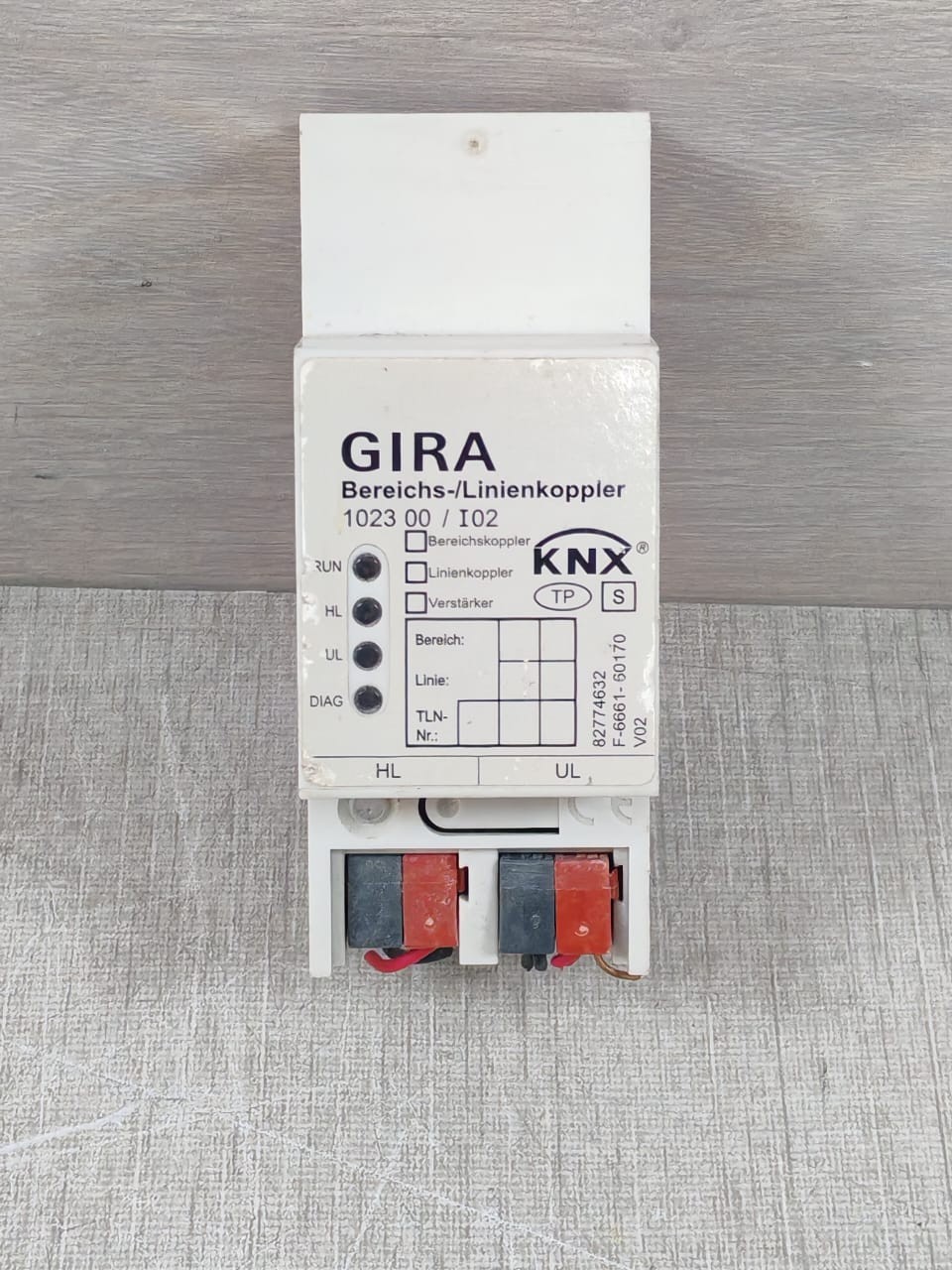 GIRA 1023 00/I02 KNX Line Coupler