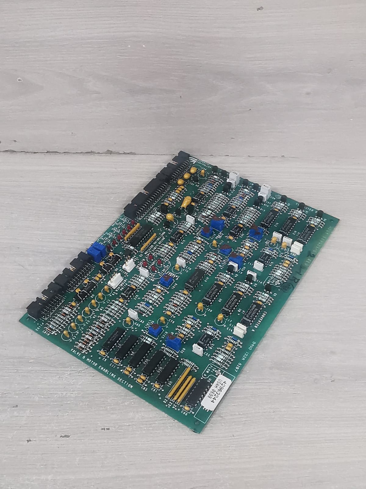 Gilbarco ASSY T19401-G2 REV.1R Gilbarco ASSY T19401-G2 REV.1R Control Board 3