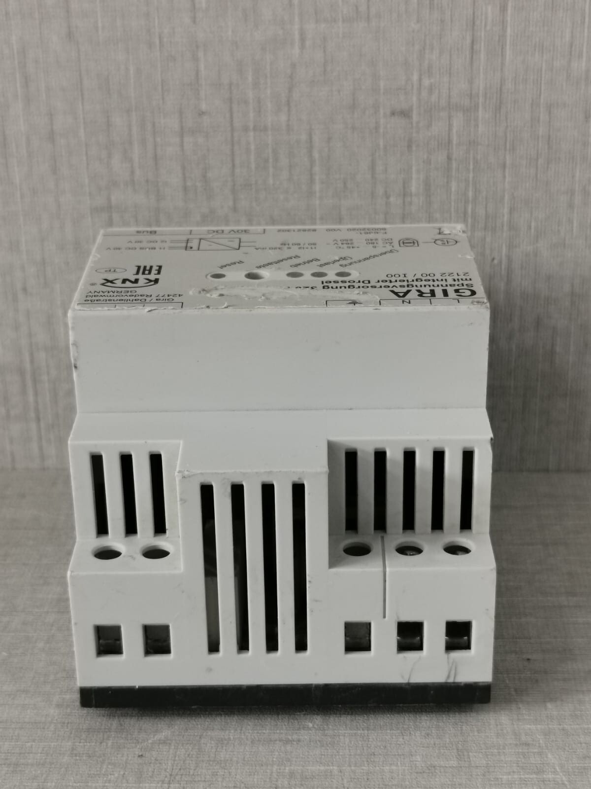 GIRA GIRA-2122-00 GIRA 2122 00 / I00 Power Supply 320mA 5