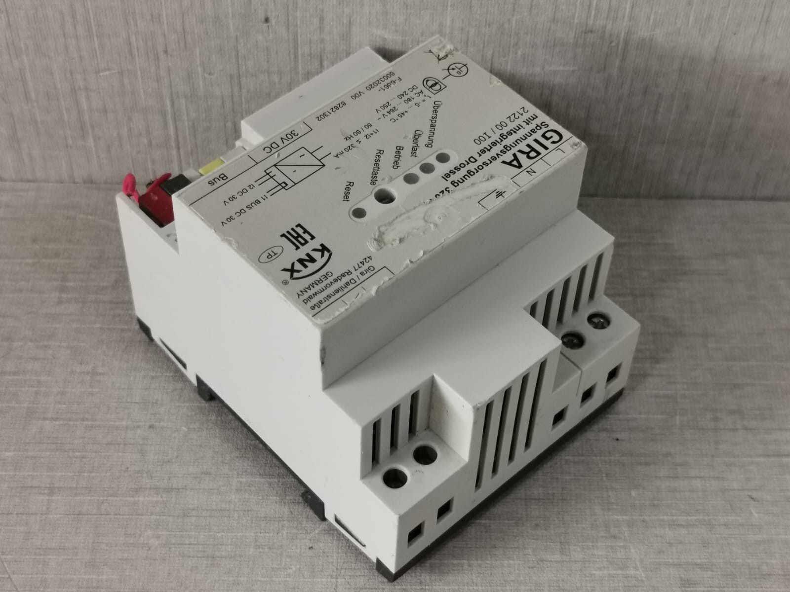 GIRA GIRA-2122-00 GIRA 2122 00 / I00 Power Supply 320mA 8