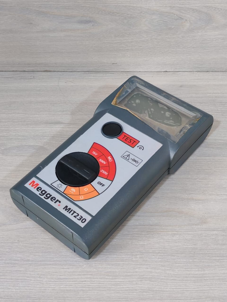 Megger MIT230 MEGGER MIT230 METER INSULATOR TESTER 6