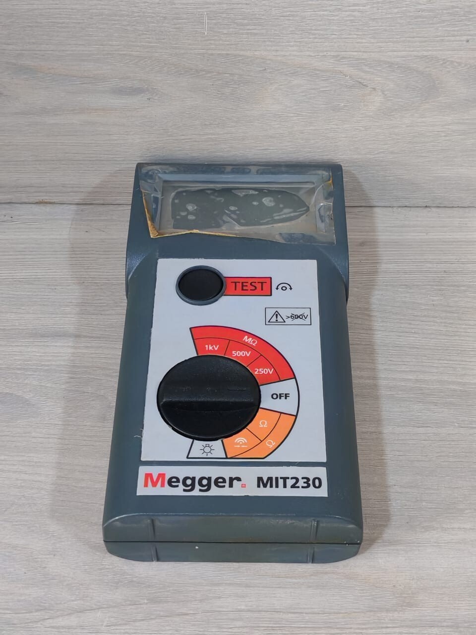 Megger MIT230 MEGGER MIT230 METER INSULATOR TESTER 7