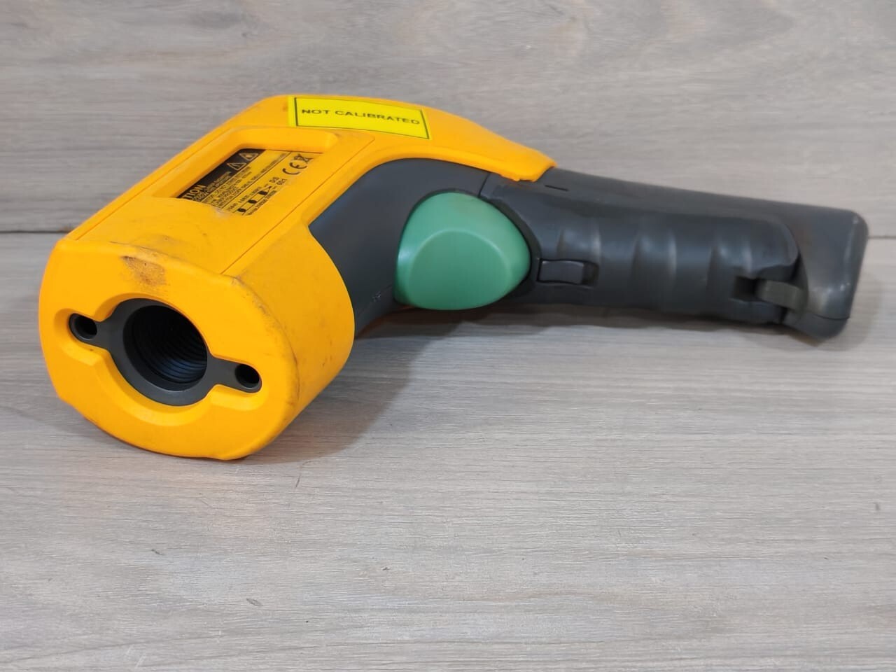 Fluke 572-2 IR FLUKE 572-2 IR THERMOMETER 6