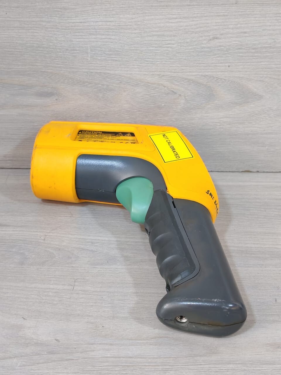 Fluke 572-2 IR FLUKE 572-2 IR THERMOMETER 7