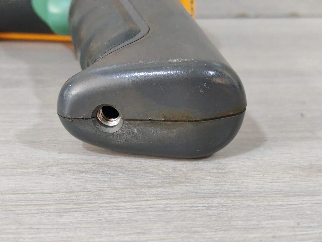 Fluke 572-2 IR FLUKE 572-2 IR THERMOMETER 10