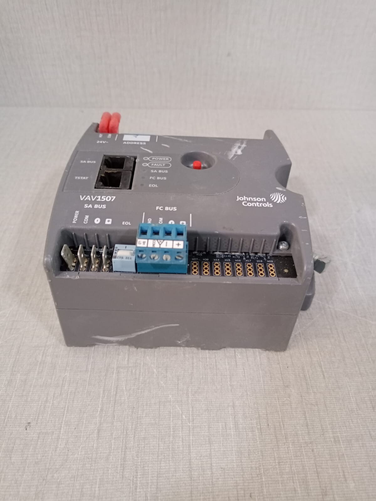 Johnson Controls 37-00632-00001 Rev C JOHNSON CONTROLS VAV1507 Module 37-00632-00001 Rev C 4