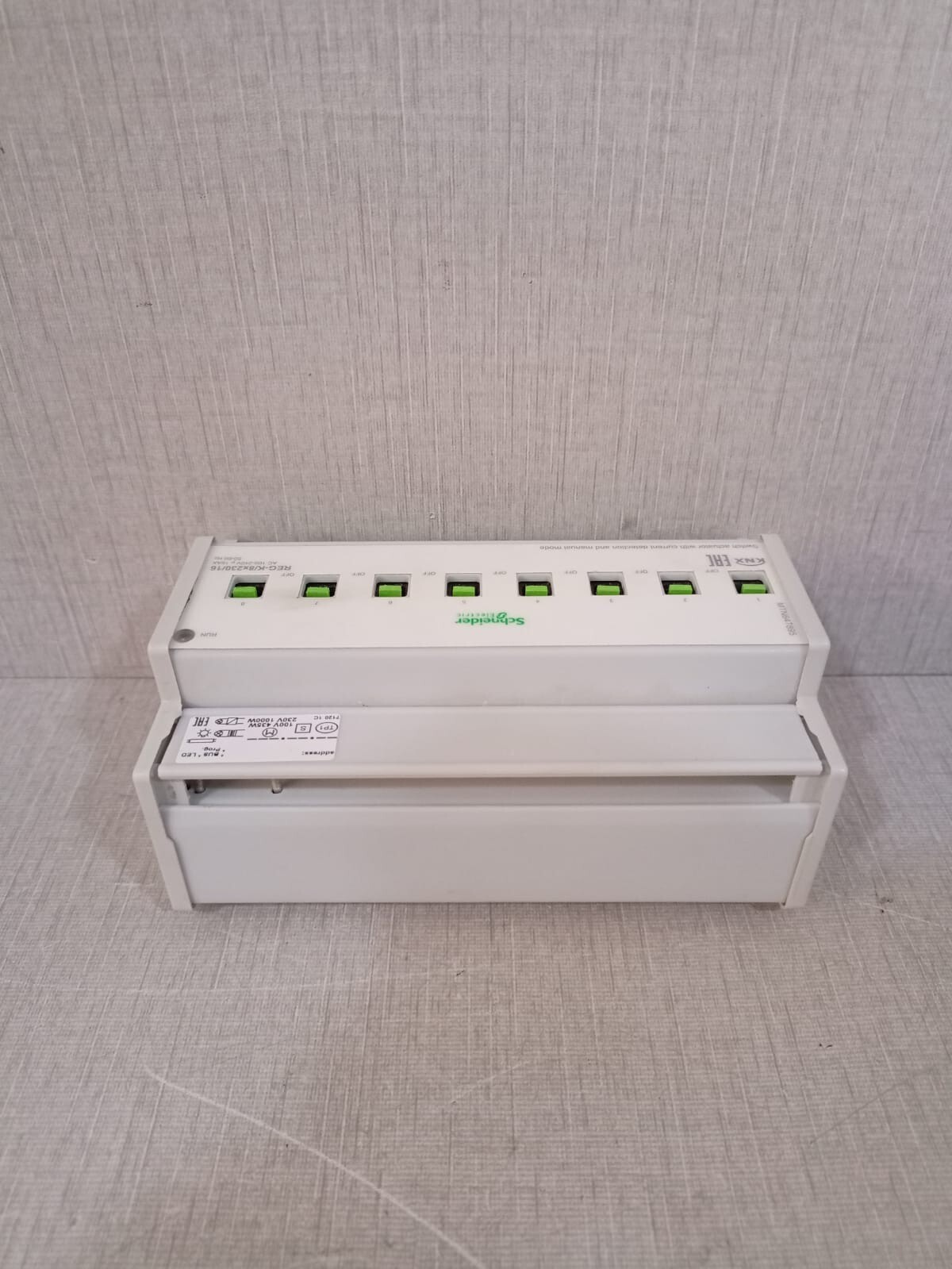 Schneider MTN647895 Schneider MTN647895 Switch Actuator with Current Detection and Manual Mode 5