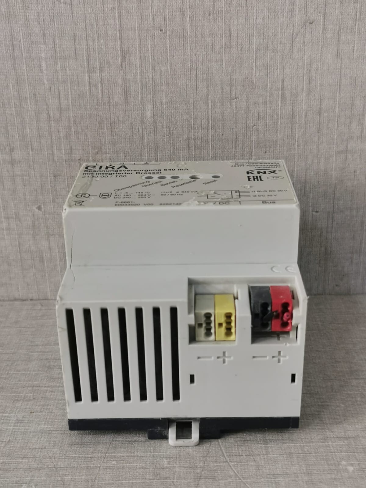 GIRA 2130 00/I00 GIRA 2130 00/I00 Power Supply 640mA 6