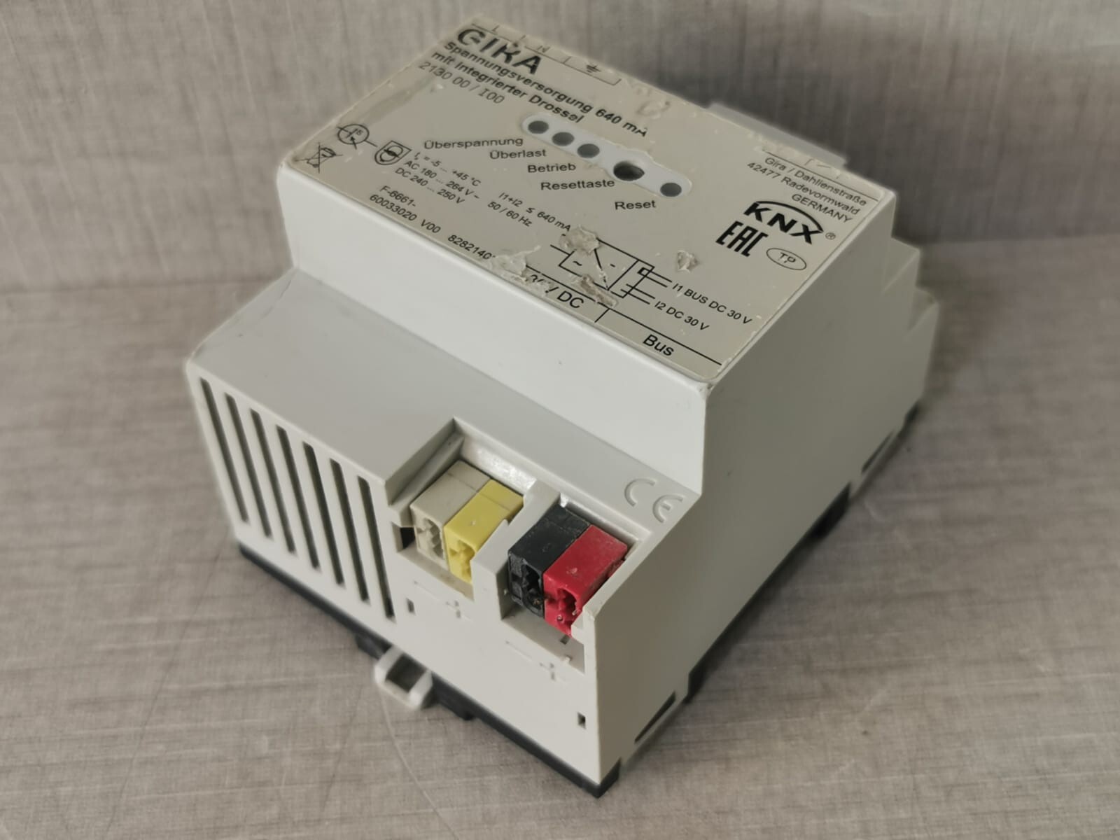 GIRA 2130 00/I00 GIRA 2130 00/I00 Power Supply 640mA 10