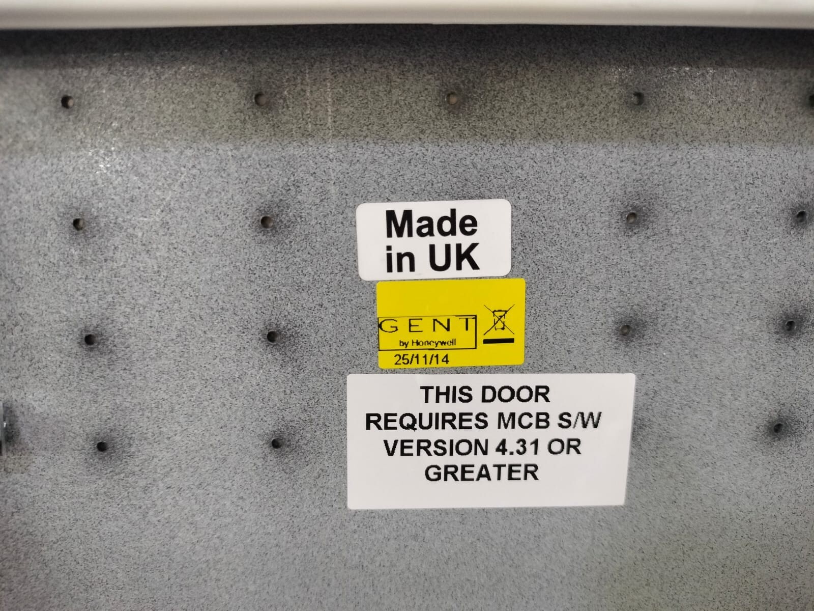 Gent by Honeywell VCS-IDOOR Gent by Honeywell Vigilon Compact VCS-IDOOR 4269-530-07 FOR A REPLACEMENT DOOR 5