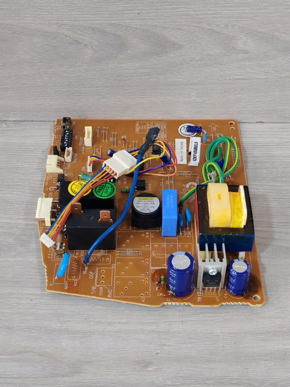 Carrier 42QP5A5501G-R CARRIER 42KP4B5850L6 / 42QP5A5501G-R CONTROL BOARD 6