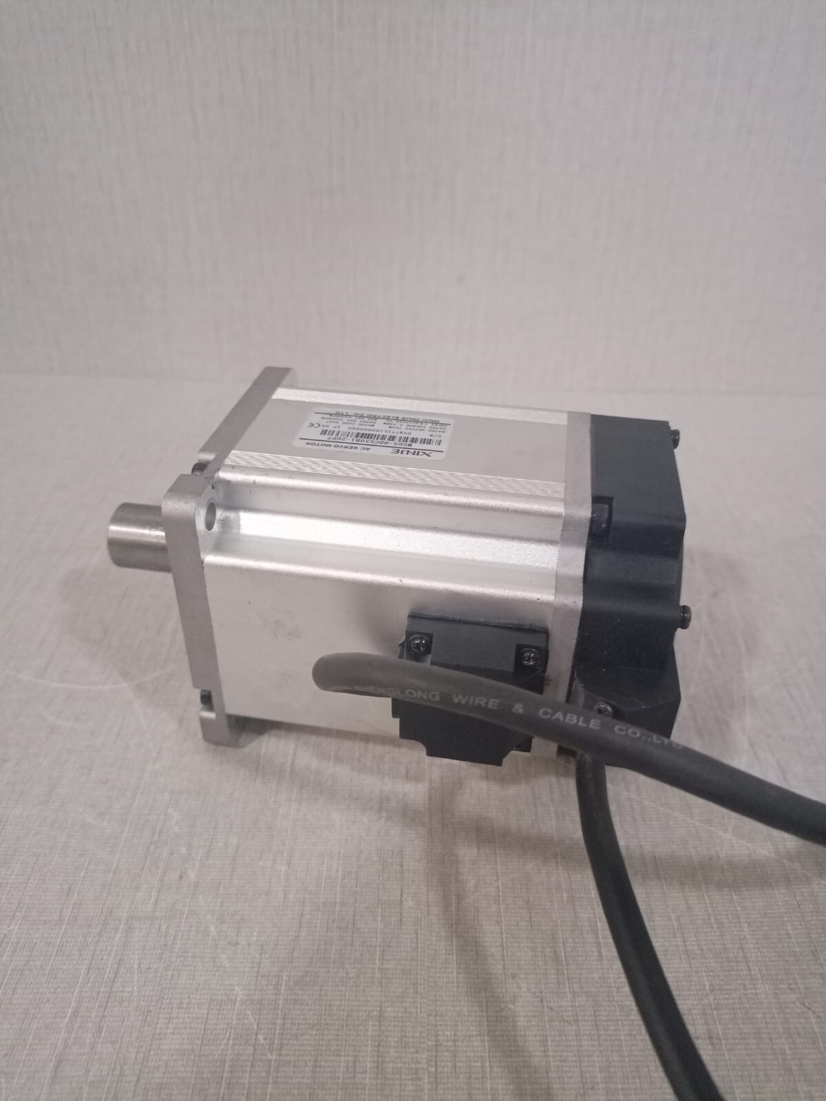 Xinje MS6S-80CS30B1-20P7 XINJE MS6S-80CS30B1-20P7 AC SERVO DRIVER 7