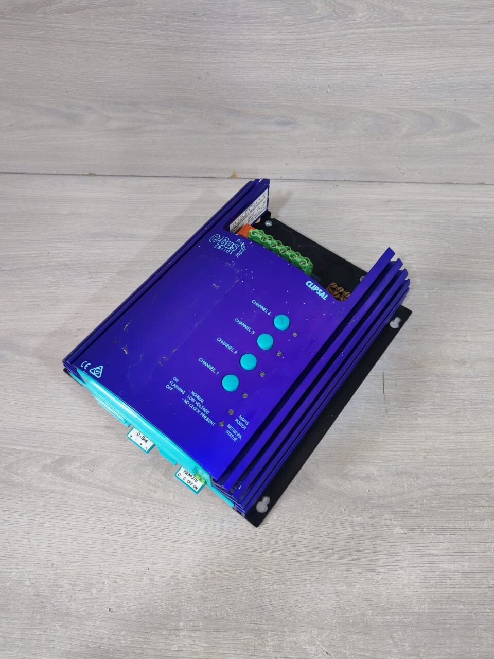 Clipsal L5104D5 CLIPSAL C-BUS SERIES L5104D5 CHANNEL DIMMER MODULE 220V-240V 4 X 5A- W/O COVER 4