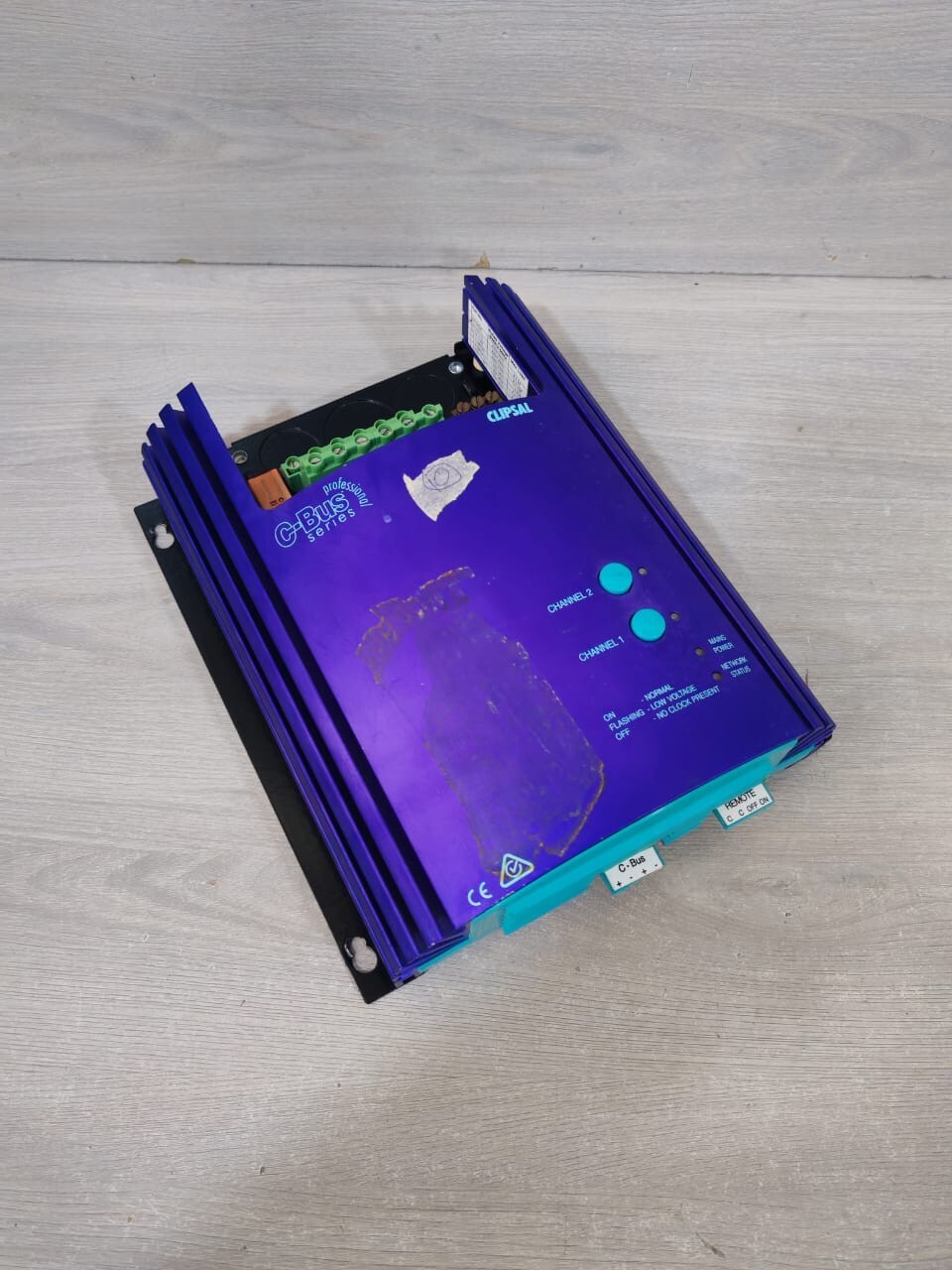 Clipsal L5102D10 CLIPSAL C-BUS SERIES L5102D10 CHANNEL DIMMER MODULE 220V-240V 2 X10A - W/O COVER 2